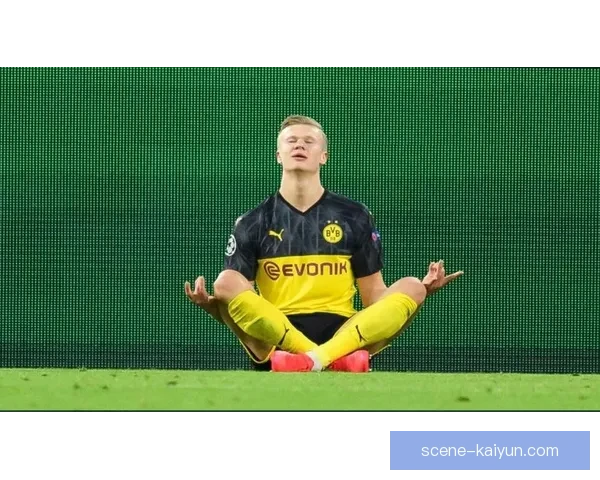 哈兰德持续保持进球状态，冥想庆祝引发关注